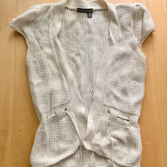 Tristan & Iseut Knit - Picture 1 of 3